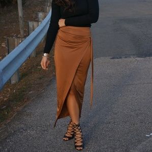 Wrap Maxi skirt